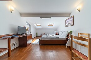 SMS Apartments