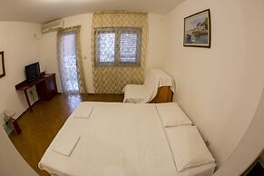 SMS Apartments