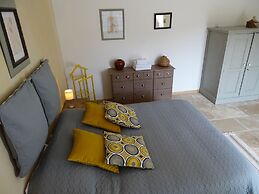 Clos St Pierre de Fraisse