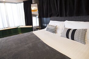 Quentin Zoo hotel