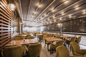 Edrin Hotel