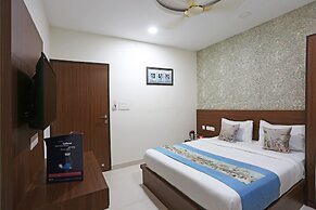 OYO 9304 Hotel Swastika