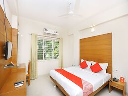 OYO 5656 Green City
