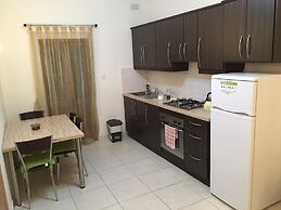 Maltese Rooms