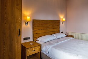 Assos Yildiz Hotel
