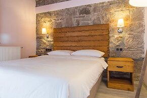 Assos Yildiz Hotel