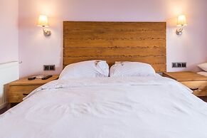 Assos Yildiz Hotel