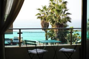 Panoramic Ocean View 1 min From the Sea