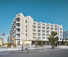 Lalila Blue Suites