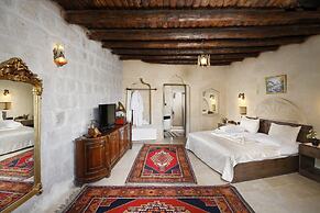 Dilek Tepesi Cave Hotel