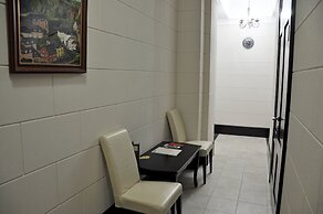 Hotel Business Apartments