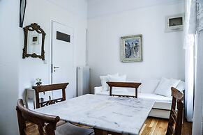 The Koukaki Residence