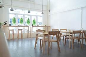 Ease Hostel