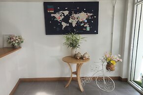 Ease Hostel