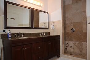 Caprice 14 Cable Beach Luxury Villa
