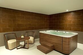 Wyndham Garden Ajman Corniche