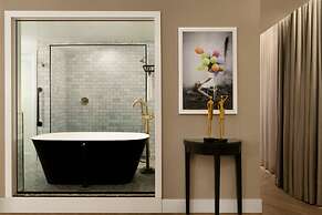 EXchange Hotel Vancouver