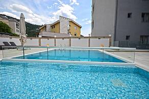 Chill and Go Aparthotel