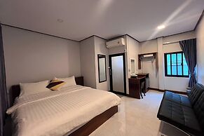Lan Bua Resort