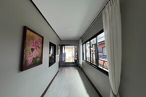 Lan Bua Resort