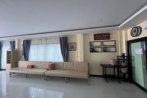 Lan Bua Resort