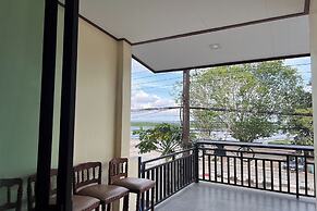 Lan Bua Resort