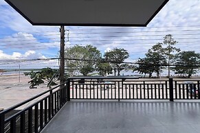 Lan Bua Resort
