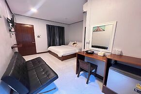 Lan Bua Resort