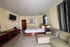 Lan Bua Resort