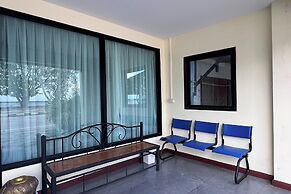 Lan Bua Resort