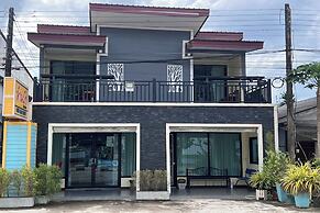 Lan Bua Resort