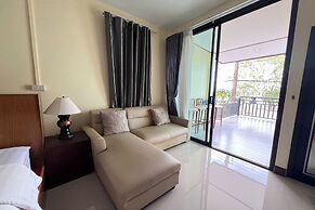 Lan Bua Resort