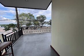 Lan Bua Resort