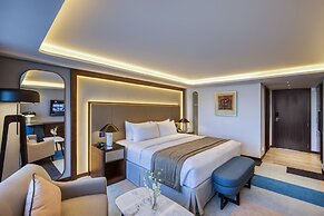 Queen Elizabeth 2 Hotel by Accor