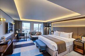 Queen Elizabeth 2 Hotel by Accor