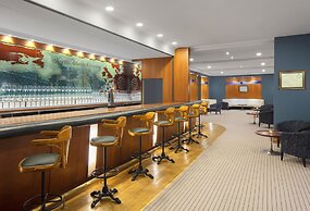Queen Elizabeth 2 Hotel by Accor