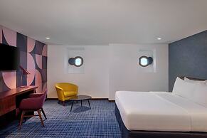 Queen Elizabeth 2 Hotel by Accor
