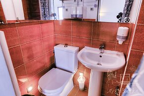 ArkaBarka Floating Hostel and Apartments