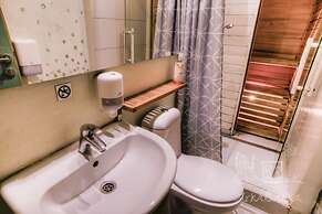 ArkaBarka Floating Hostel and Apartments