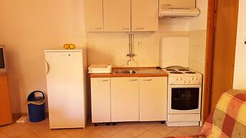Apartmani Bako Komiza