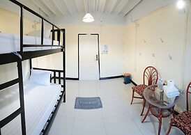 Khaosan Station Hostel