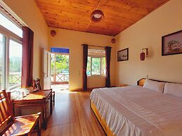 Ninh Binh Mountain Side Homestay & Cafe
