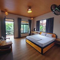 Ninh Binh Mountain Side Homestay & Cafe
