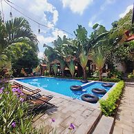 Ninh Binh Mountain Side Homestay & Cafe