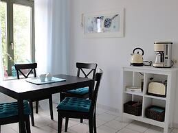 Leon Apartments