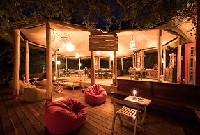 Flameback Eco Lodge