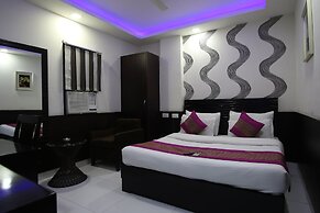 Hotel Hill Palace