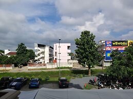 Songphanburi Hotel