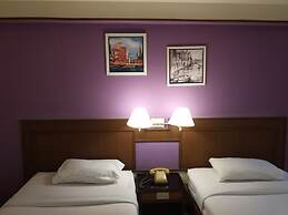 Songphanburi Hotel