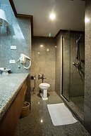 Songphanburi Hotel